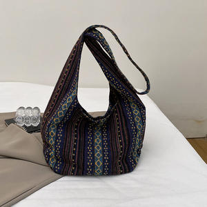 Vente en gros de sac à provisions bohème pour femmes grande capacité toile lin Hobo épaule gitane doux portable voyage fait à la main - Product Image 3