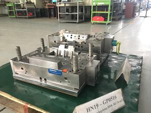 แม่พิมพ์เหล็กฉีดพลาสติกเอบีเอสแบบพรีเมี่ยมสำหรับนักวิ่ง/ร้อนเย็นแม่พิมพ์เหล็กระดับพรีเมียม - Product Image 2