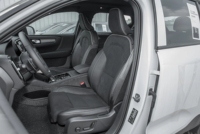 Voiture d'occasion XC40 2020 T4 Turbo, boîte automatique 8 vitesses, transmission intégrale, essence, conduite à gauche, toit ouvrant panoramique, jantes R19