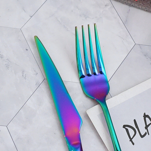 Vendite calde posate <span class=keywords><strong>in</strong></span> acciaio inossidabile Se durevole cucina per la casa Set di stoviglie colorate Include Set di cucchiai con coltello a forchetta - Product Image 6