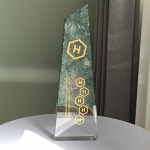 Trophée de reconnaissance personnalisé en cristal de marbre <span class=keywords><strong>vert</strong></span> pour entreprise avec gravure laser, design durable - Product Image 2