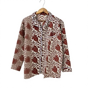 เสื้อเชิ้ตแขนยาวลายดอกไม้ผ้าฝ้ายสำหรับผู้ชาย สวมใส่สบาย ซักเครื่องได้ เหมาะสำหรับฤดูใบไม้ผลิ เป็นของขวัญสำหรับเธอ - Product Image 6
