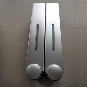 Distributeur de savon mural manuel Morning Dew à trois têtes rechargeable pour salle de bain d'hôtel - Product Image 3