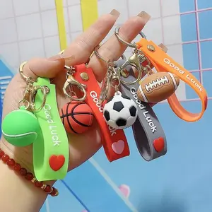 批发流行定制可爱3D橡胶美式足球钥匙扣橄榄球钥匙扣运动钥匙扣