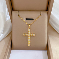 Collier Ras-du-Cou Tendance en Chaîne à Maillons d'Acier Inoxydable 316 avec Pendentif Croix en Zircone Cubique pour Femme