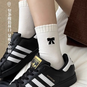 Women's Crew Socks With Embroidered Bow Autumn Mid-Calf Socks Breathable Acrylic Fiber Zhuji Style - Product Image 3