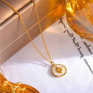 Vintage Dainty Women Necklace Gold Plated Stainless Steel Round <b>Shell</b> Pendant <b>Choker</b> Necklace - Product Image 2
