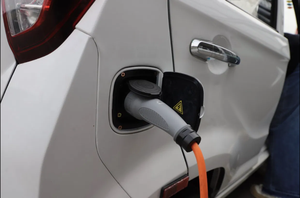 Mini SUV Eléctrico Ecológico <span class=keywords><strong>con</strong></span> Certificación EEC COC, Cuatro Asientos, Nueva Energía, 4 Ruedas, <span class=keywords><strong>con</strong></span> Funciones <span class=keywords><strong>de</strong></span> Seguridad Avanzadas - Product Image 5
