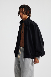 เสื้อฮู้ดดี้ผ้าฟลีซเนื้อหนา 410gsm ซิป YKK ทรงบ็อกซี่แบบครอป พิมพ์ลาย DTG ปักลาย คอตั้ง สั่งทำได้ - Product Image 3