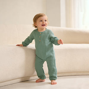 Mameluco de Muselina 100% Algodón Orgánico para Bebé, Manga Larga, Cierre de Broches en la Entrepierna, con Botones de Coco Natural - Product Image 2