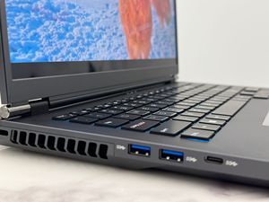 Portátil para Juegos de 16 Pulgadas con 14 Núcleos, I7/I9-13900HK, RTX4060, 8GB DDR5, 64GB RAM, 4TB SSD y Teclado Retroiluminado - Product Image 5
