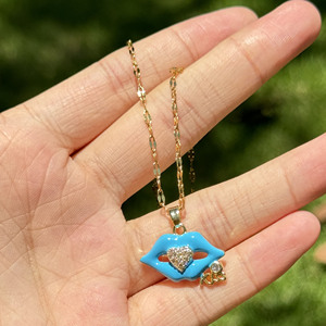 Personnalité Unique Bijoux De Mode Micro Pavé Coeur Amour Baiser Lèvres Bleues Sexe Charme Collier pour Femme - Product Image 5