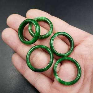 Persönlichkeit Naturstein Schmuck Grüner Jade <span class=keywords><strong>Ring</strong></span> Frauen Männer Temperament Hypo allergen Natürlicher Jade <span class=keywords><strong>Ring</strong></span> Zubehör Großhandel - Product Image 2