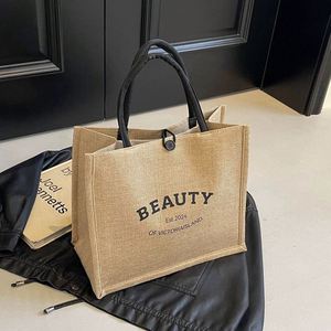 Wholesale Simple Jute Tote Bag Environmentally Friendly Shopping Bag with Zipper Large Capacity Tote Bag - Product Image 1