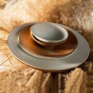 Fabricante de Jiujiuju, <span class=keywords><strong>vajilla</strong></span> de porcelana nórdica para eventos de banquetes de Hotel, platos de cerámica, juego de cuencos blancos marrones reactivos de cerámica - Product Image 3
