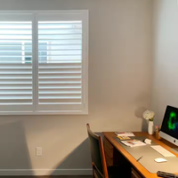 ROSENHOME OEM Volets de fenêtre modernes horizontaux en plastique imitation bois, ventilation, tailles et couleurs personnalisées pour usage hôtelier