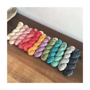 연꽃 원사 Handpainted 실크 코튼 혼합 330m/100 그램 운지법 3ply 무게 손으로 염색 뜨개질 원사 여름