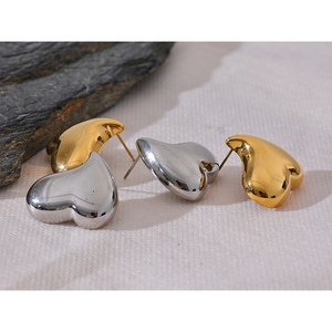 JINYOU 2949 Popular de acero inoxidable liso corazón amor Stud pendientes prevenir alergias Metal atractivo romántico joyería Bijoux - Product Image 2
