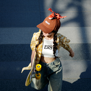 Peluche de <span class=keywords><strong>dragon</strong></span> de <span class=keywords><strong>dessin</strong></span> <span class=keywords><strong>animé</strong></span> mignonne avec casquette de baseball, jouet en peluche super doux, cadeau de compagnie de voyage pour enfants - Product Image 3