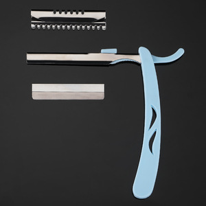 Recortador de cejas Playboy, punta redondeada de acero inoxidable para uso doméstico, herramienta de belleza para hombres y principiantes - Product Image 4