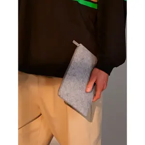 Astuccio in feltro personalizzato per gadget - Product Image 3