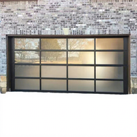Portes de garage sectionnelles motorisées télécommandées en aluminium et verre, modernes et écoénergétiques, pour villas et allées de maisons