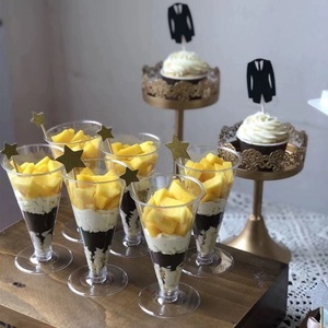 Tasses à Dessert avec Cuillères 5OZ Petite Tasse Parfait en <span class=keywords><strong>Plastique</strong></span> Transparent Gobelet Rond <span class=keywords><strong>Jetable</strong></span> Fruits Crème Glacée Gâteau Pudding Apéritif <span class=keywords><strong>Bol</strong></span> - Product Image 1