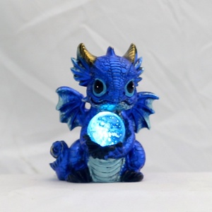 Ornement de <span class=keywords><strong>Dragon</strong></span> de <span class=keywords><strong>Dessin</strong></span> <span class=keywords><strong>Animé</strong></span> Créatif DRB008 Boule à Bulles Écologique Artisanat en Résine pour Décorations de Bureau - Product Image 5