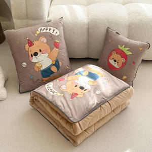 Nouvel oreiller de dossier de voiture 2 en <span class=keywords><strong>1</strong></span> 2025 – Oreiller en peluche velours laitier motif <span class=keywords><strong>chiot</strong></span> mignon, couverture et oreiller en peluche personnalisables avec logo <span class=keywords><strong>pour</strong></span> la détente - Product Image 3