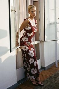 Vestido Largo Elegante Retro para Mujer, Estampado de Camelia, Cuello en U, 100% Seda Pura, Corte en Biás, Estiliza la Figura - Product Image 4