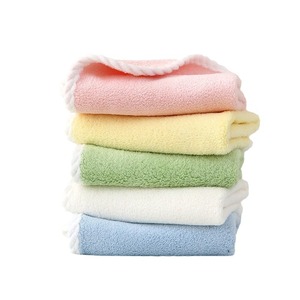 Toallas cuadradas de coral Xinshang, paquete de 20, colores surtidos, absorbentes y sin pelusas, para niños - Product Image 4