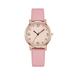 Montre de luxe classique en pierre de quartz personnalisée - Product Image 1