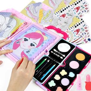 Enfants dessin jouet ensemble et enfant <span class=keywords><strong>maquillage</strong></span> Kit cosmétique bébé filles <span class=keywords><strong>maquillage</strong></span> <span class=keywords><strong>pour</strong></span> <span class=keywords><strong>8</strong></span> <span class=keywords><strong>ans</strong></span> filles avec poupées et autocollant - Product Image 4