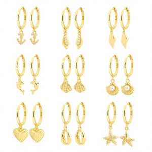 Boucles d'oreilles créoles tendance en argent sterling 925 plaqué or 18 carats, motif géométrique coquillage marin, bijoux de mode pour femmes, vente en gros - Product Image 3