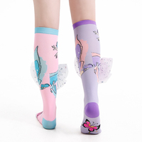 Chaussettes fantaisie amusantes à motifs de personnages d'anime et de dessins animés, pour le skateboard et le sport, en coton doux de qualité, chaussettes hautes à motif de personnage de dessin animé, chaussettes de princesse