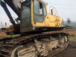 Excavadora hidráulica usada Volvo barata EC700BLC con Cummins Engine 2020 modelo 70TON buenas condiciones para la venta - Product Image 2