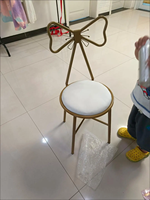 Chaises de toilette en métal de qualité assez utilisées, tabouret papillon de beauté de chambre à coucher, chaises de maquillage roses