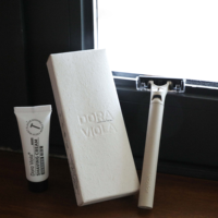 Ensemble d'articles de toilette pour hôtel en gros, emballage en boîte en papier kraft biodégradable, kit de toilette jetable, brosse à dents jetable
