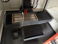 Mini fraiseuse verticale en métal CNC 3 axes VMC