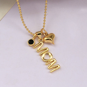 Collier pendentif pour femme <span class=keywords><strong>en</strong></span> plaqué or 18 carats avec lettres verticales pavées de zircons, motif Maman et cœur, et breloque pierre de naissance <span class=keywords><strong>en</strong></span> zircon. - Product Image 5