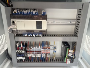 เครื่องบรรจุของเหลวอัตโนมัติ 0.1–10 มล. ปั๊มเซรามิกความแม่นยำสูง อุปกรณ์บรรจุน้ำมันขวดเล็ก - Product Image 6