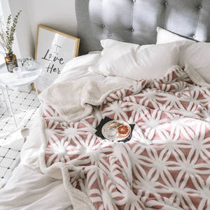Manta de forro polar de felpa de doble capa de Sherpa Jacquard, manta de cama acogedora y esponjosa con patrón cálido súper suave para cama, sofá - Product Image 6