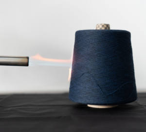 Fibra preossidata e Lycell o Nylon 30s/2 indice limitante di ossigeno 32 + filato di colore misto tinto ritardante di fiamma - Product Image 5