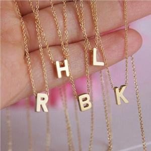 Collier personnalisé en acier inoxydable plaqué or PVD anti-ternissement avec initiale, fabriqué en Chine - Product Image 1