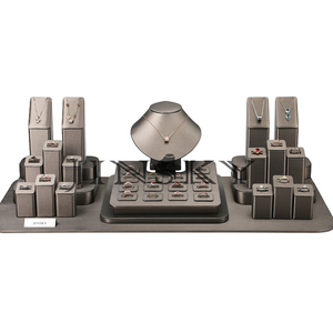 Jinsky - Expositor de Joyería de Piel de Ante de Lujo Hecho a Mano, Soporte para Anillos, Pulseras, Collares y Pendientes, Color Marrón - Product Image 1