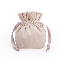 Sac à cordon en velours à fond rond Poche à cordon en velours Colorful Jewelry Gift Wedding Candy Drawstring Storage Bag