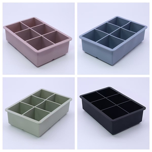 Machine à glaçons en silicone de forme carrée avec logo personnalisé, plateau à glaçons en silicone souple et réutilisable à 6 cavités - Product Image 6