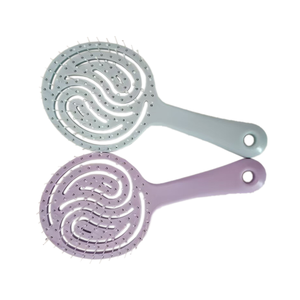 Cepillo de pelo con mango de silicona hueco al por mayor, cepillo de pelo con cerdas para mujer, cepillo de pelo con paleta de escape curvada, cepillo de pelo para desenredar - Product Image 1