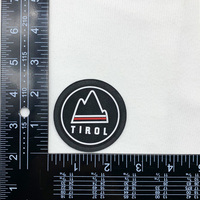 Étiquettes 3D personnalisées en relief, badges logo en silicone et caoutchouc à prix d'usine, patchs à coudre pour vêtements, vestes et articles vestimentaires