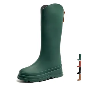 Wellies Chaussures de jardin aquatique bon marché Bottes de pluie en caoutchouc Chaussures gomme imperméable Bottes en caoutchouc genou haut Chaussures de travail Bottes Wellington